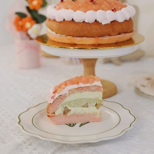 White Peach Oolong Cake Pie